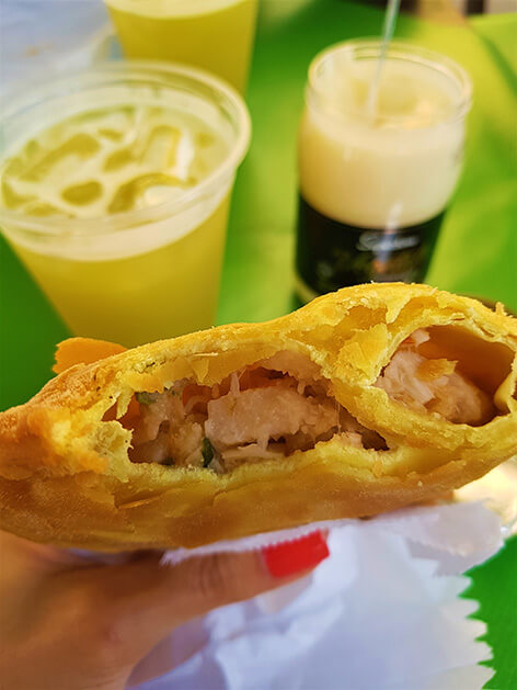 Pastel de palmito (Palm heart pastry)